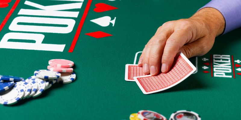 Luật chơi chi tiết của bộ môn Poker cho tân thủ